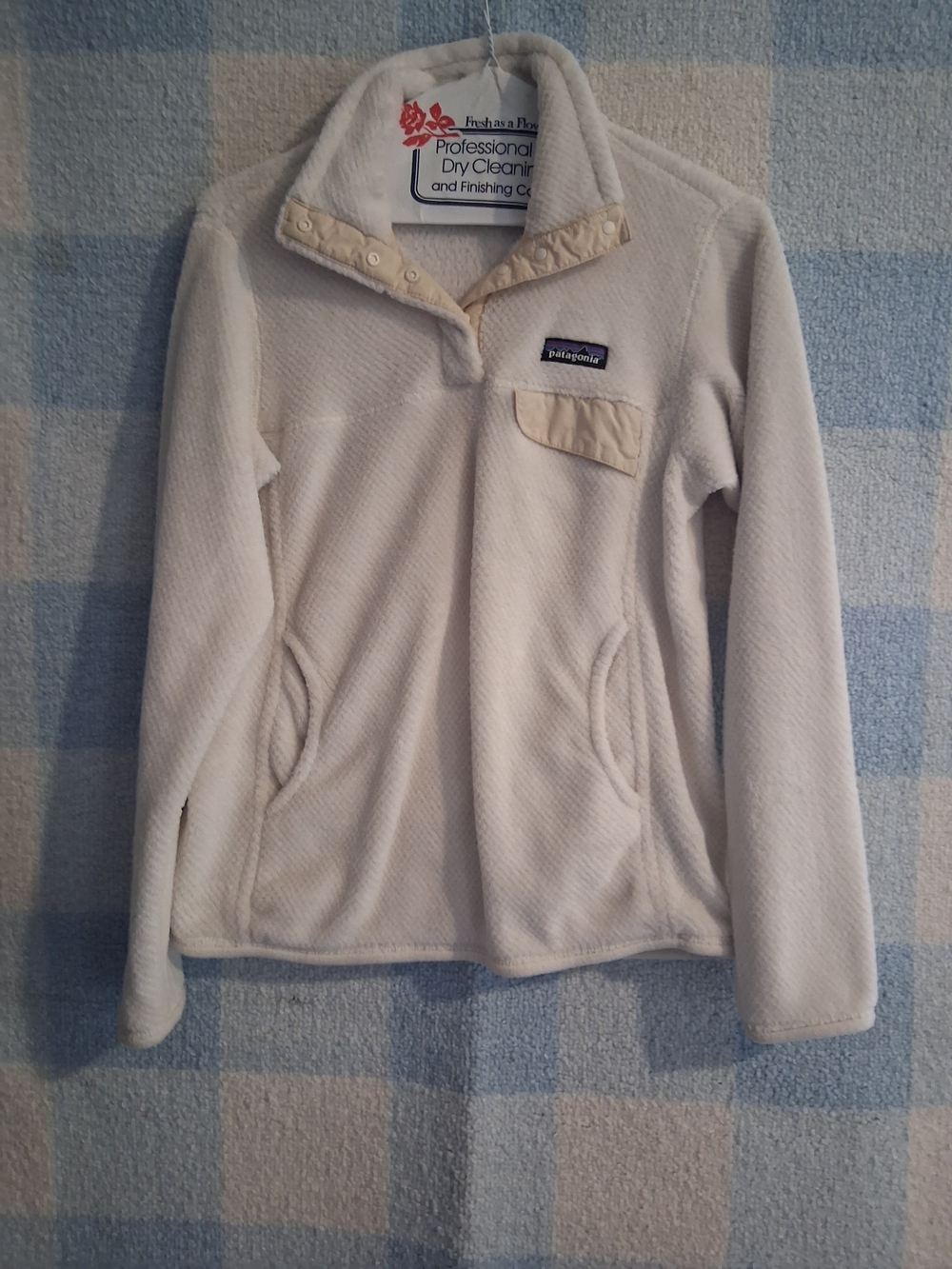 Patagonia Womens Cream  Fleece Pullover Jacket